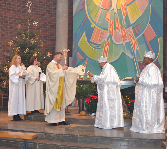 Übergabe an äthiopische Gemeinde